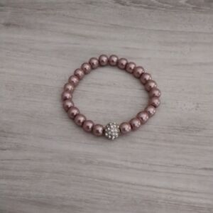 Classic Rose Pearl Bead Bracelet with Crystal Accent
